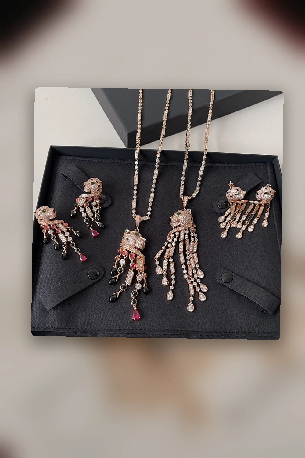 NB - CRA Jewelry - 022