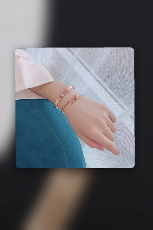 NB - CRA Jewelry - 414