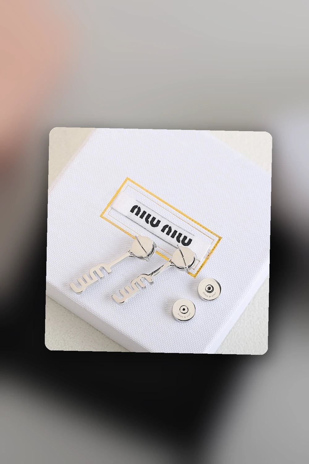 NB - MMU Jewelry - 278