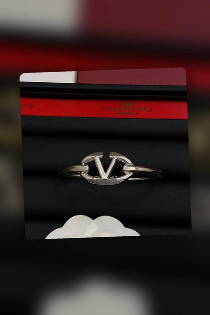 NB - VEL Jewelry - 565