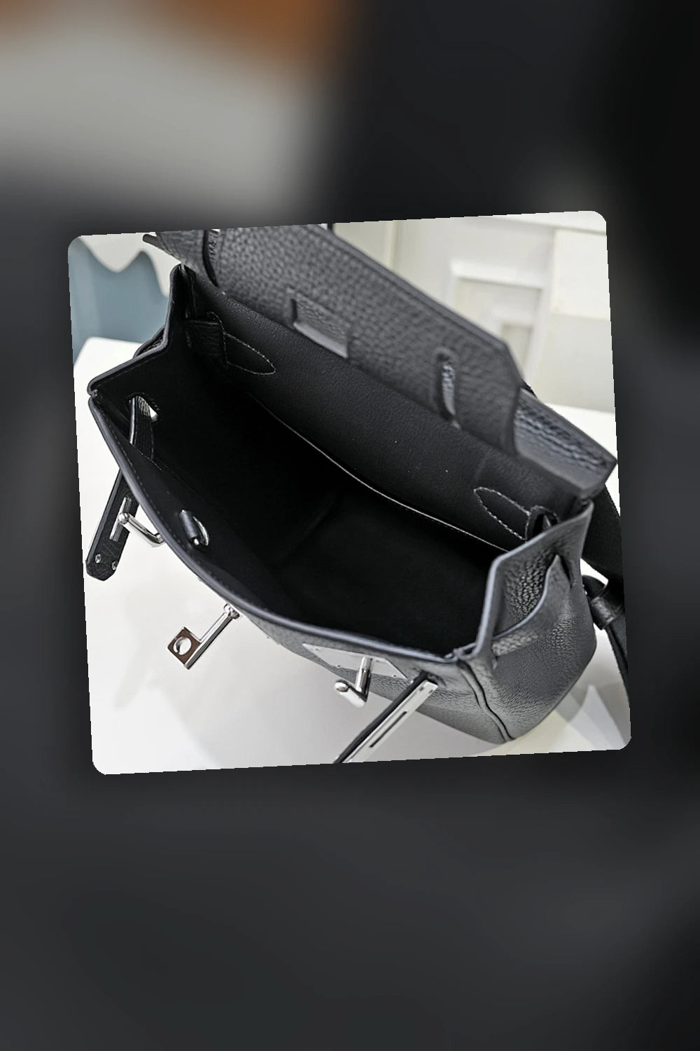 NB - HMS Bag - 1073