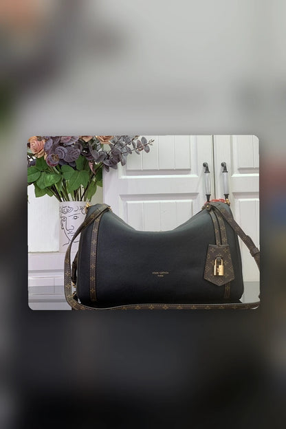 NB - LOV Bag - 1860