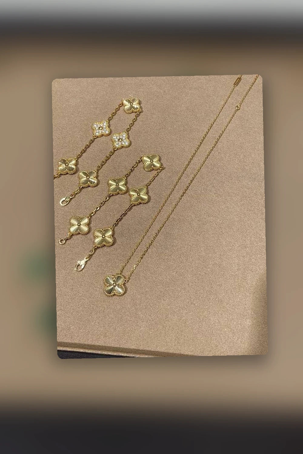 NB - VACA Jewelry - 390