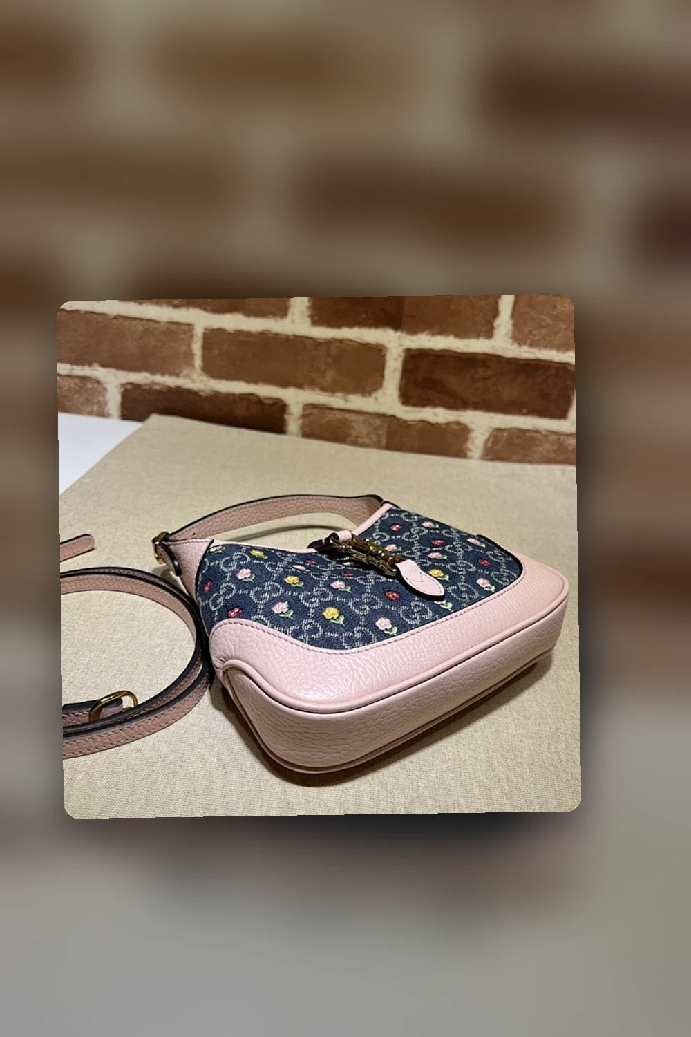 NB - GUKI Bag - 1355