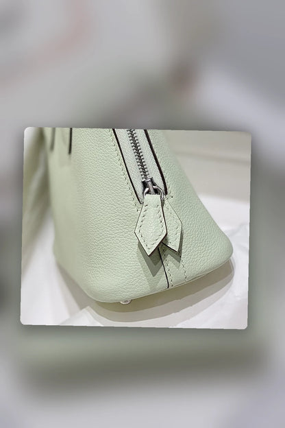 NB - HMS Bag - 1422