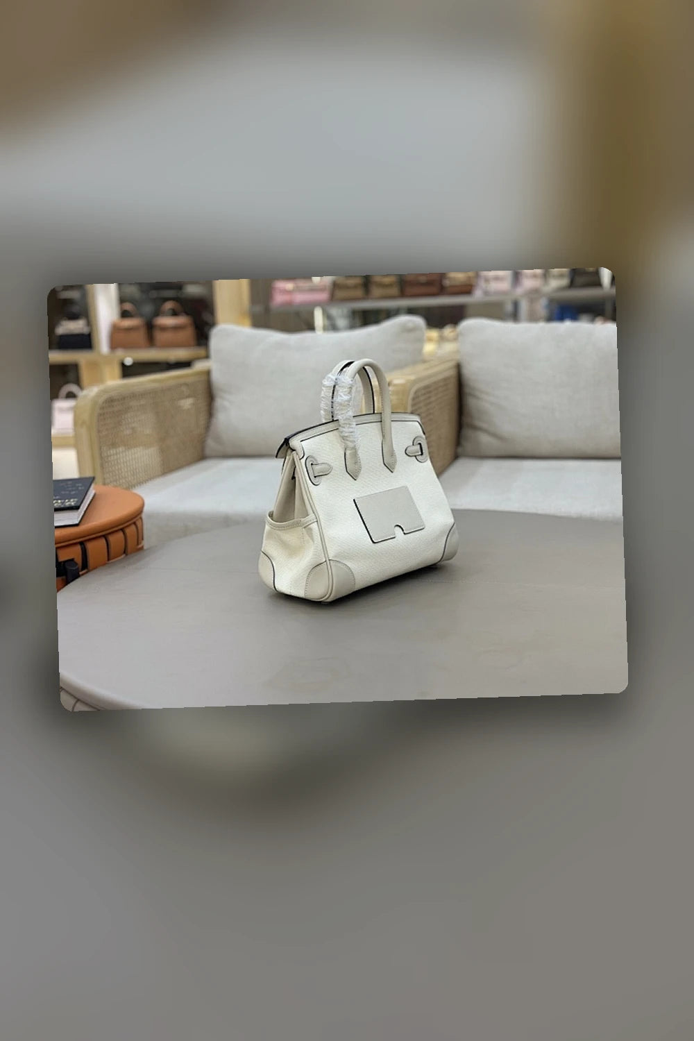 NB - HMS Bag - 1377