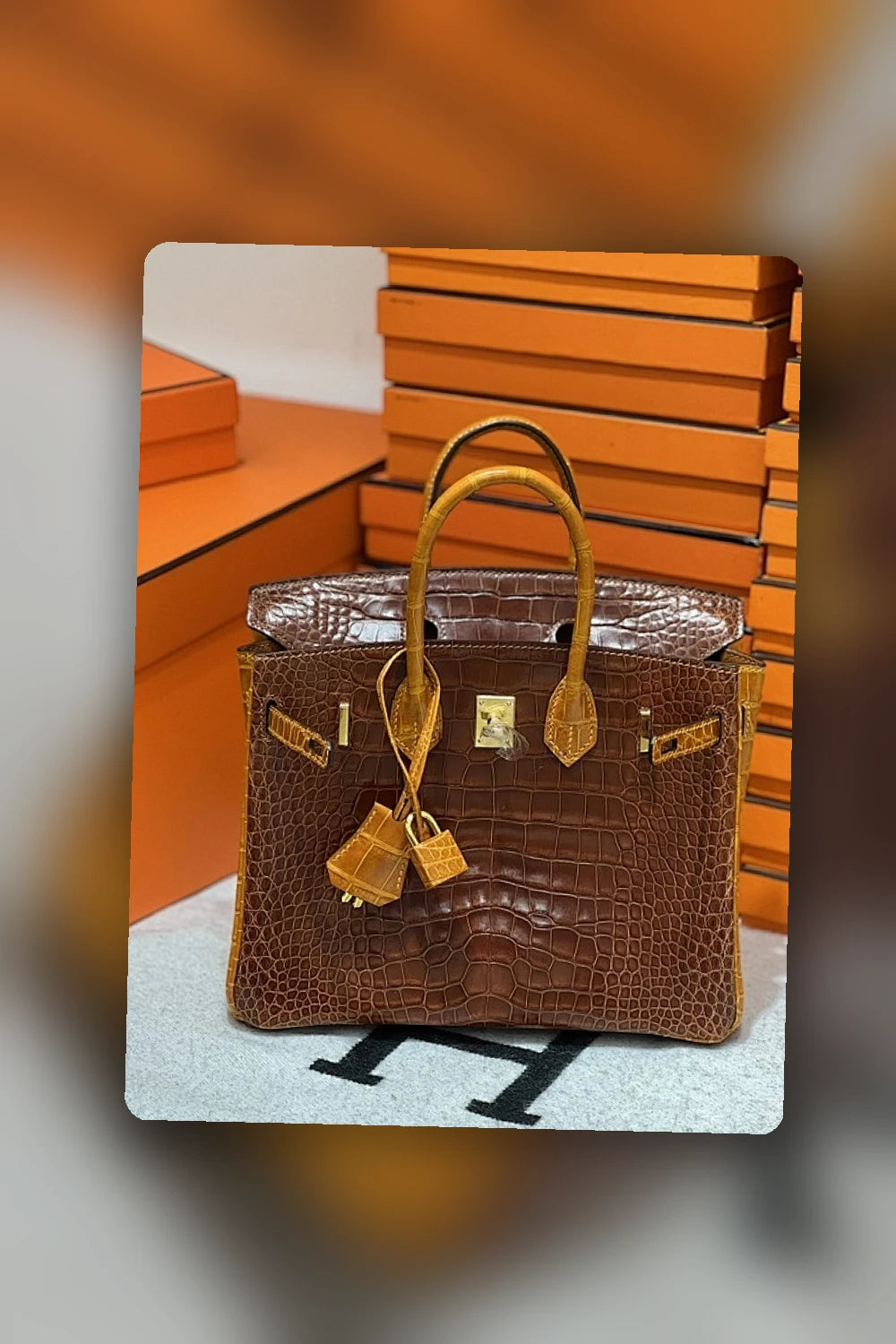 NB - HMS Bag - 584