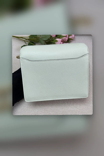 NB - HMS Bag - 1760