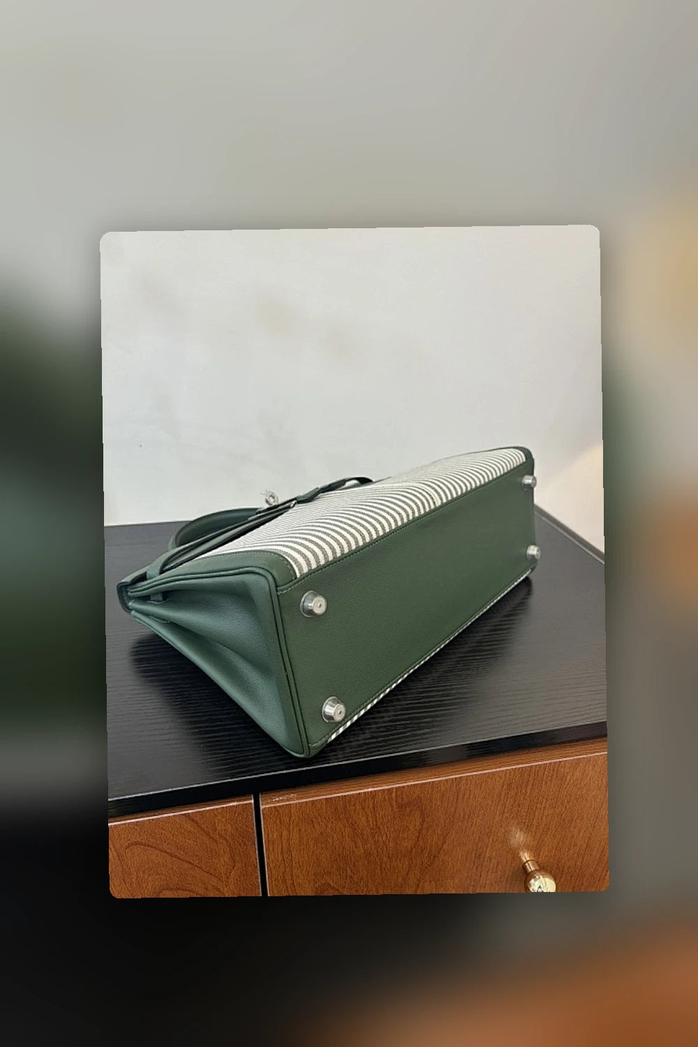 NB - HMS Bag - 410