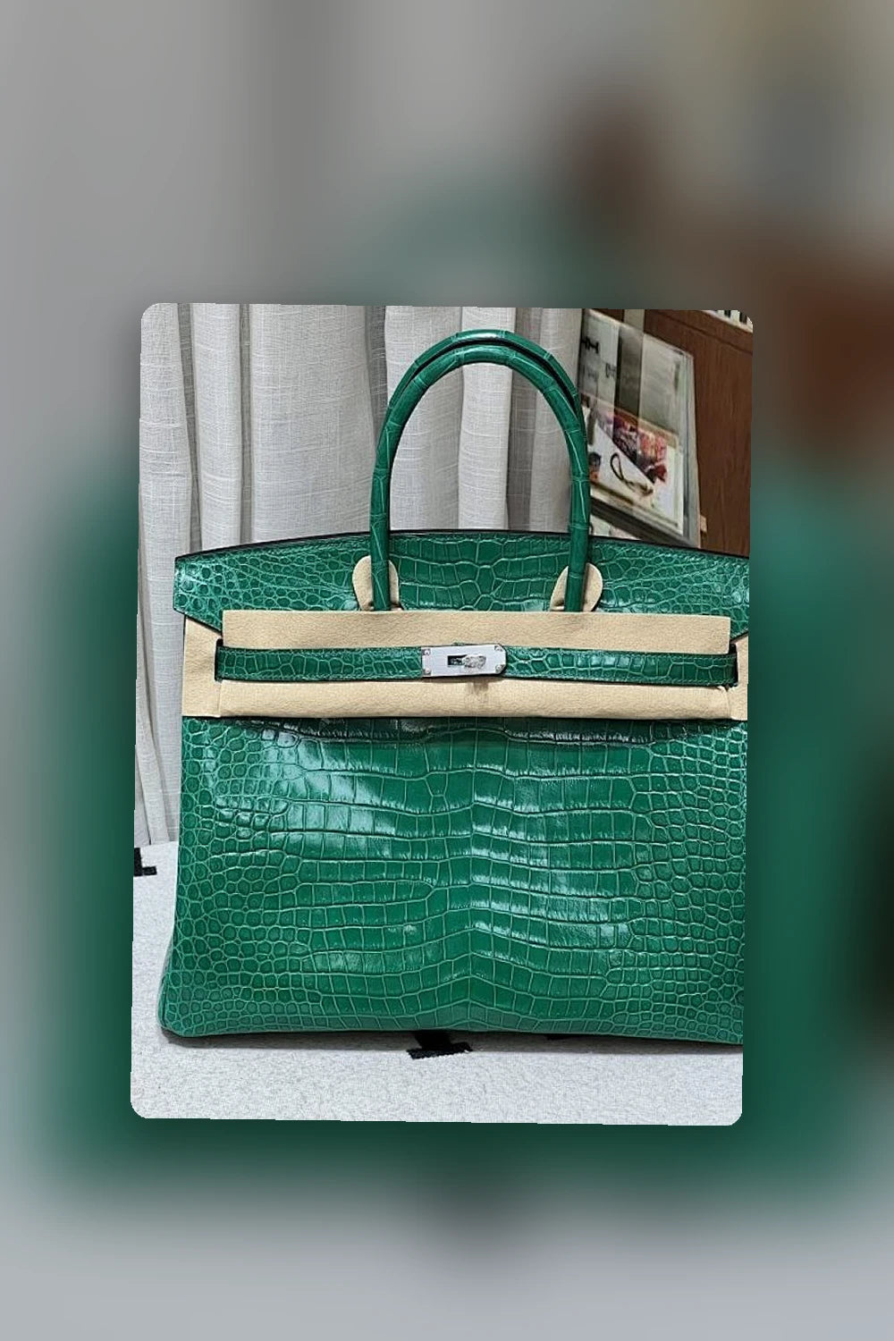 NB - HMS Bag - 943