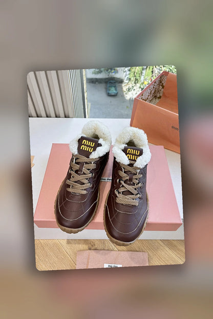 NB - MMU Women Shoes - 642