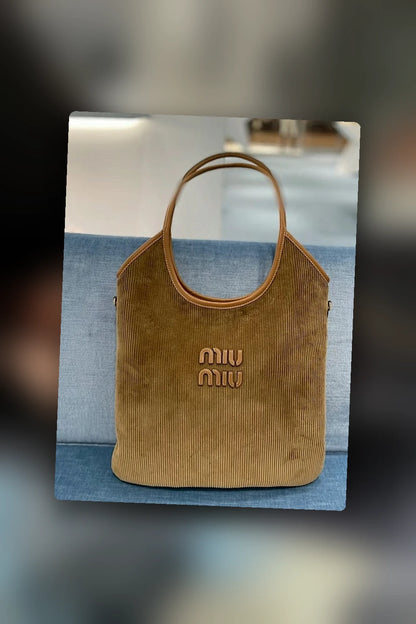 NB - MMU Bag - 702