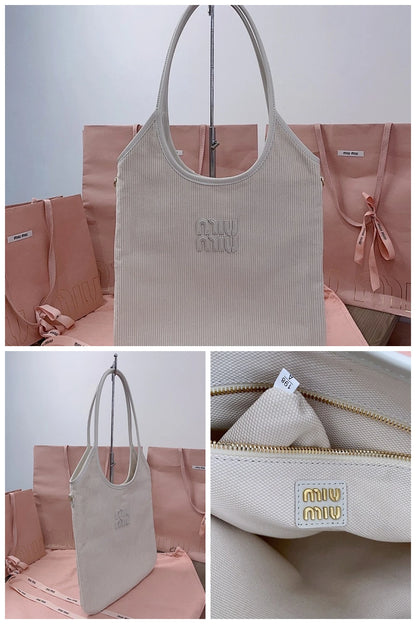 NB - MMU Bag - 223