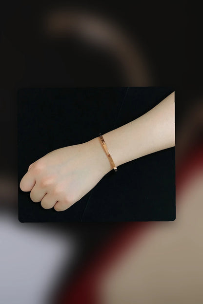NB - CRA Jewelry - 496
