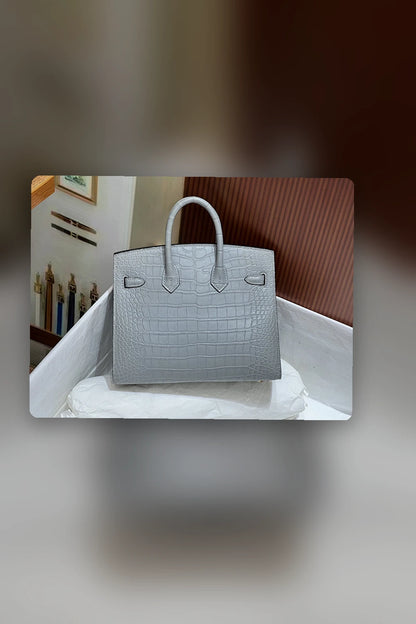 NB - HMS Bag - 679