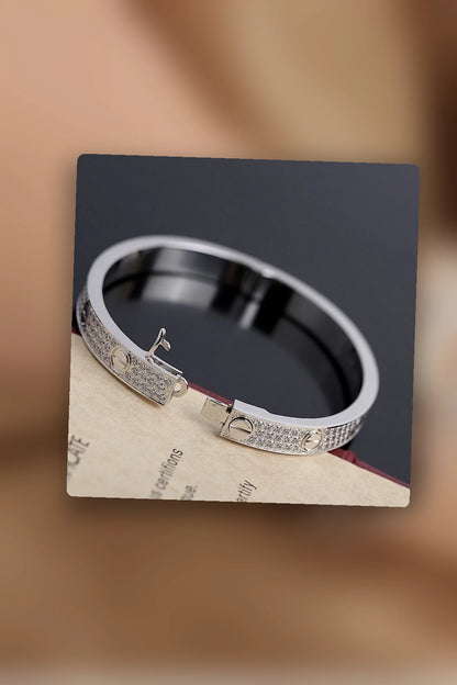 NB - CRA Jewelry - 178