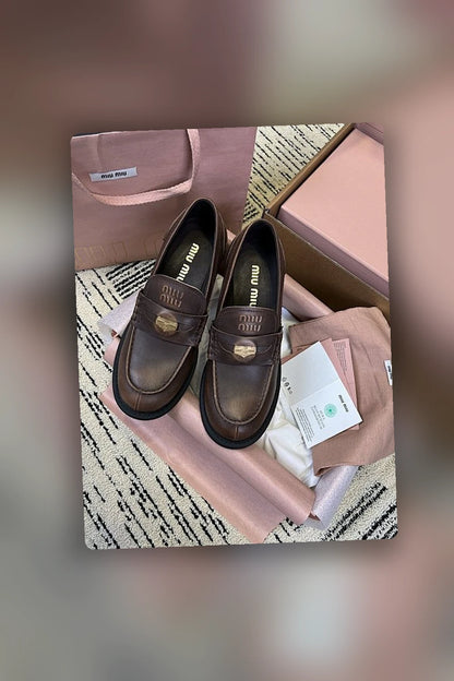 NB - MMU Women Shoes - 301