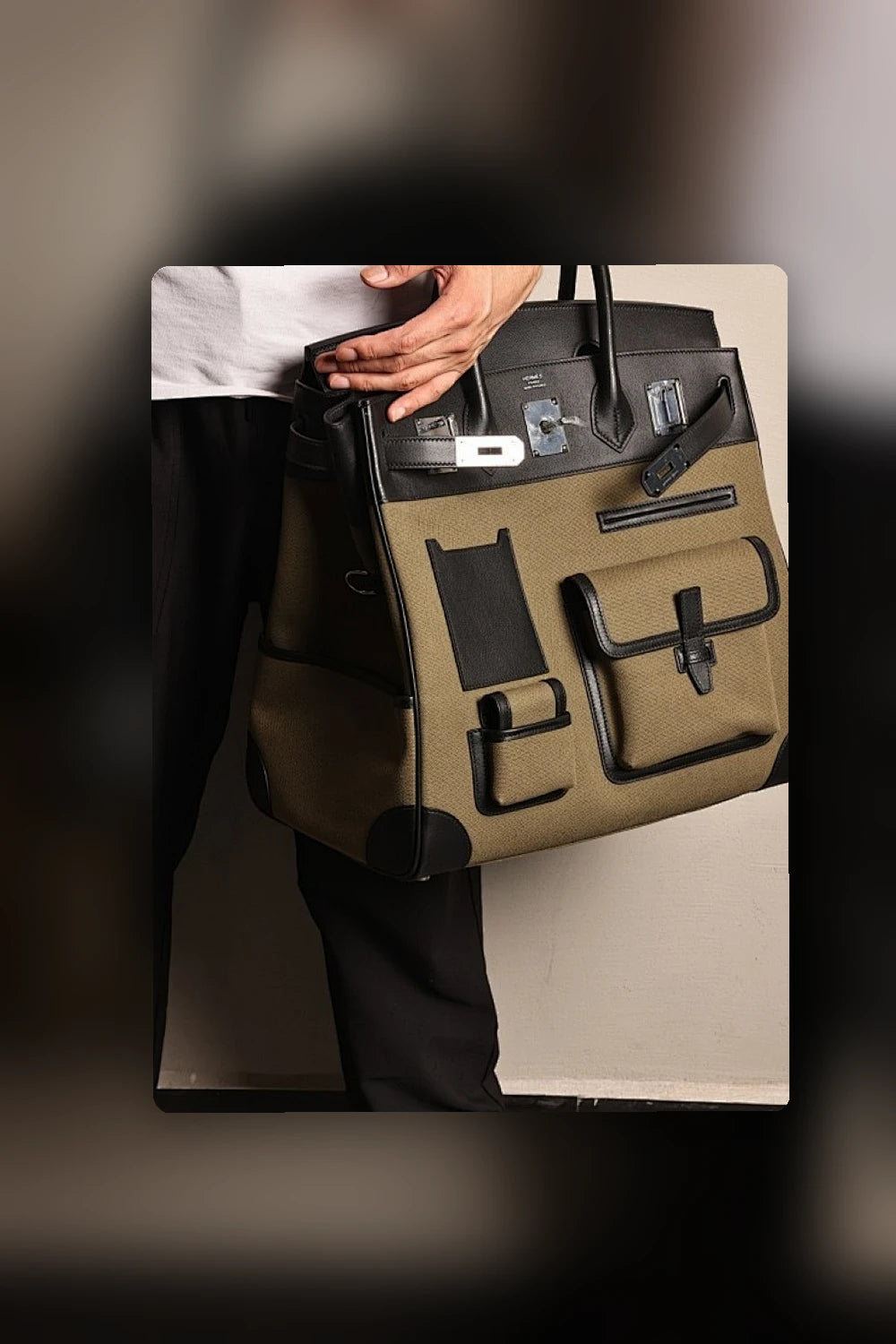 NB - HMS Bag - 887