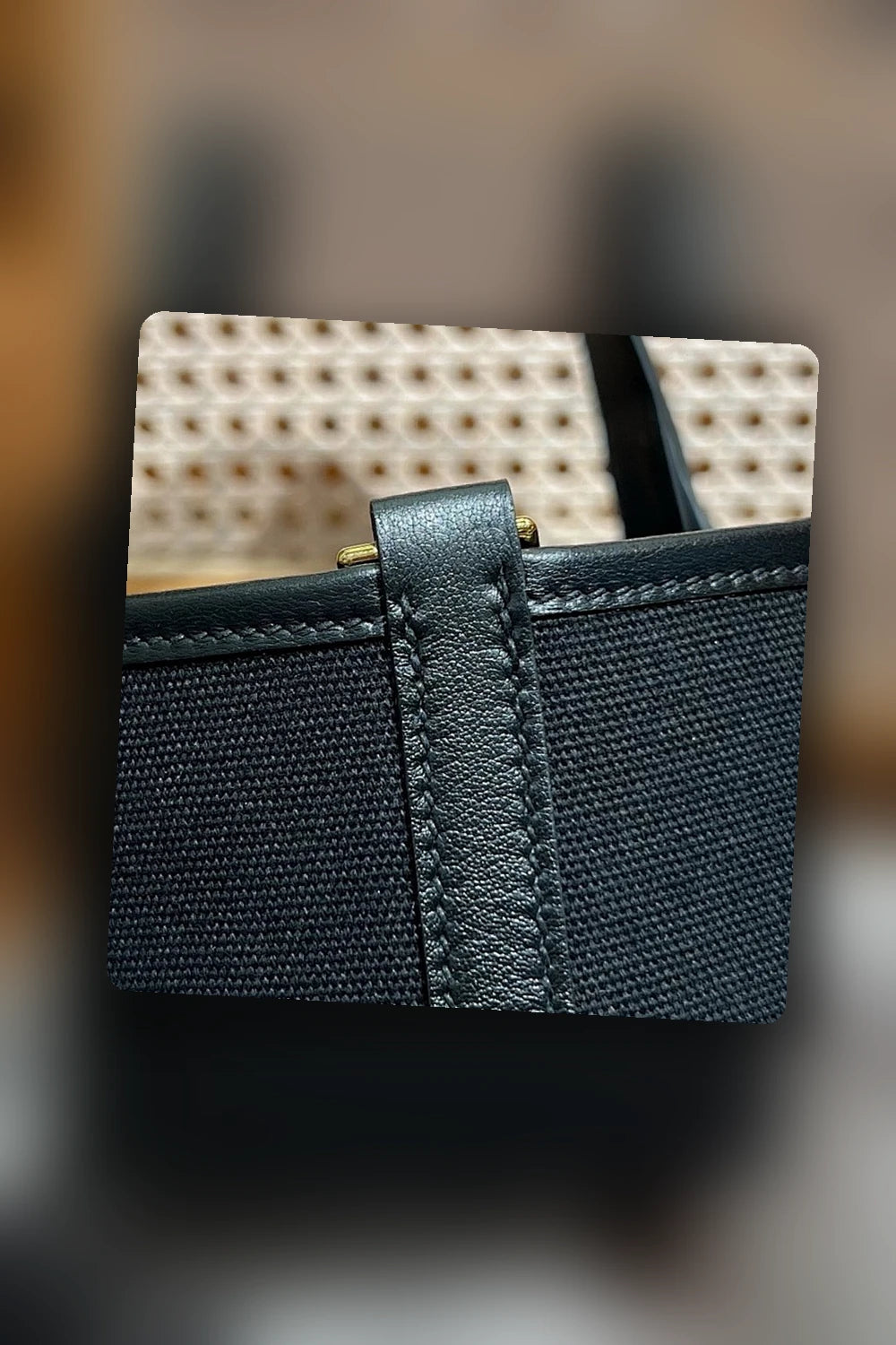 NB - HMS Bag - 106