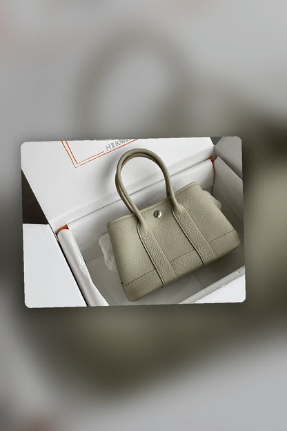 NB - HMS Bag - 048