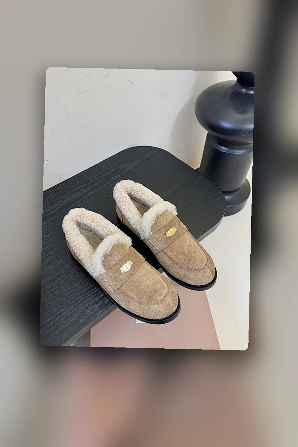 NB - MMU Women Shoes - 821