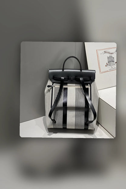 NB - HMS Bag - 1237