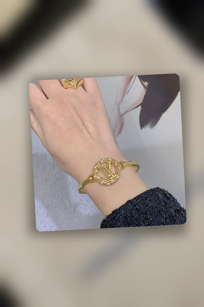 NB - LOV Jewelry - 044