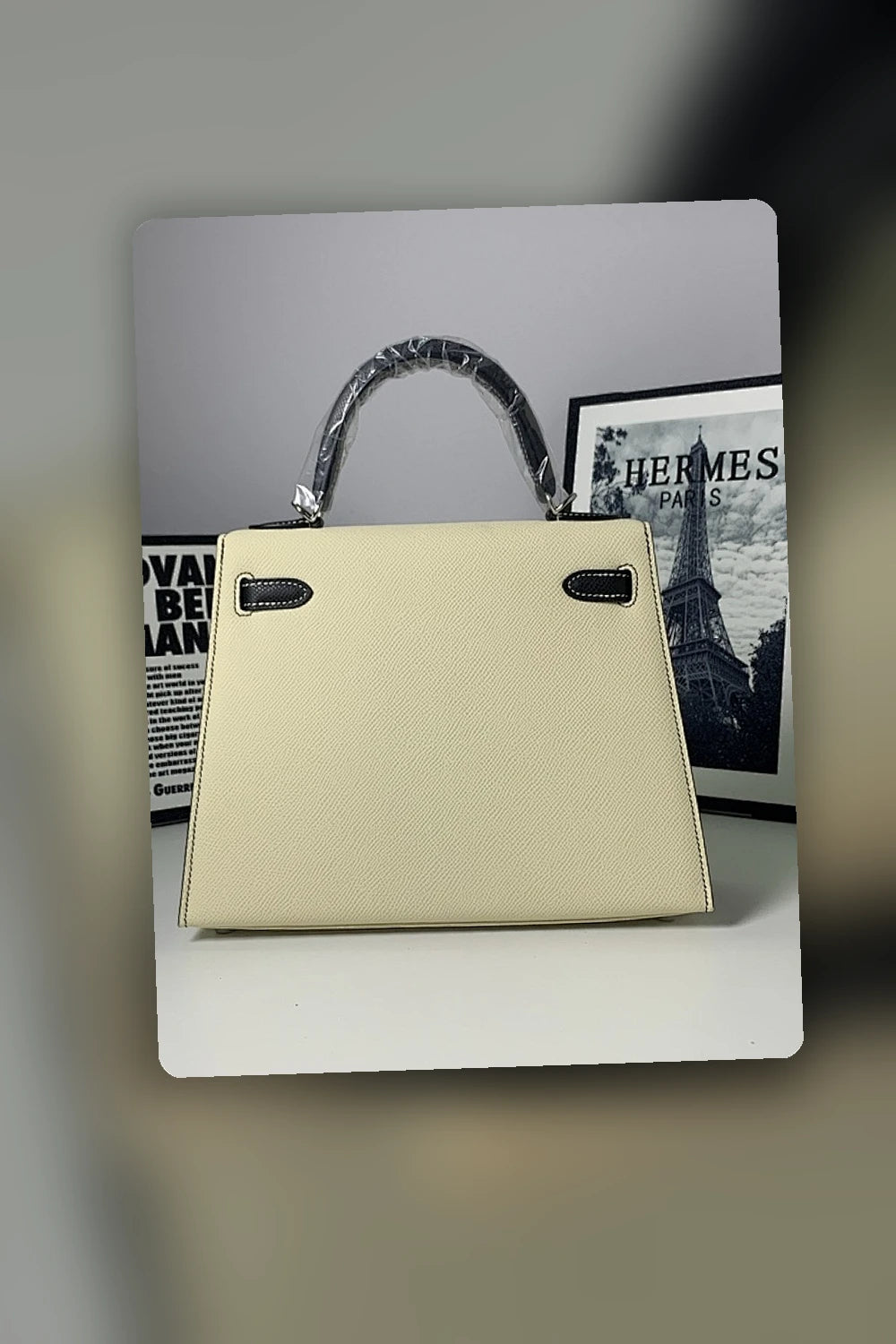 NB - HMS Bag - 1230