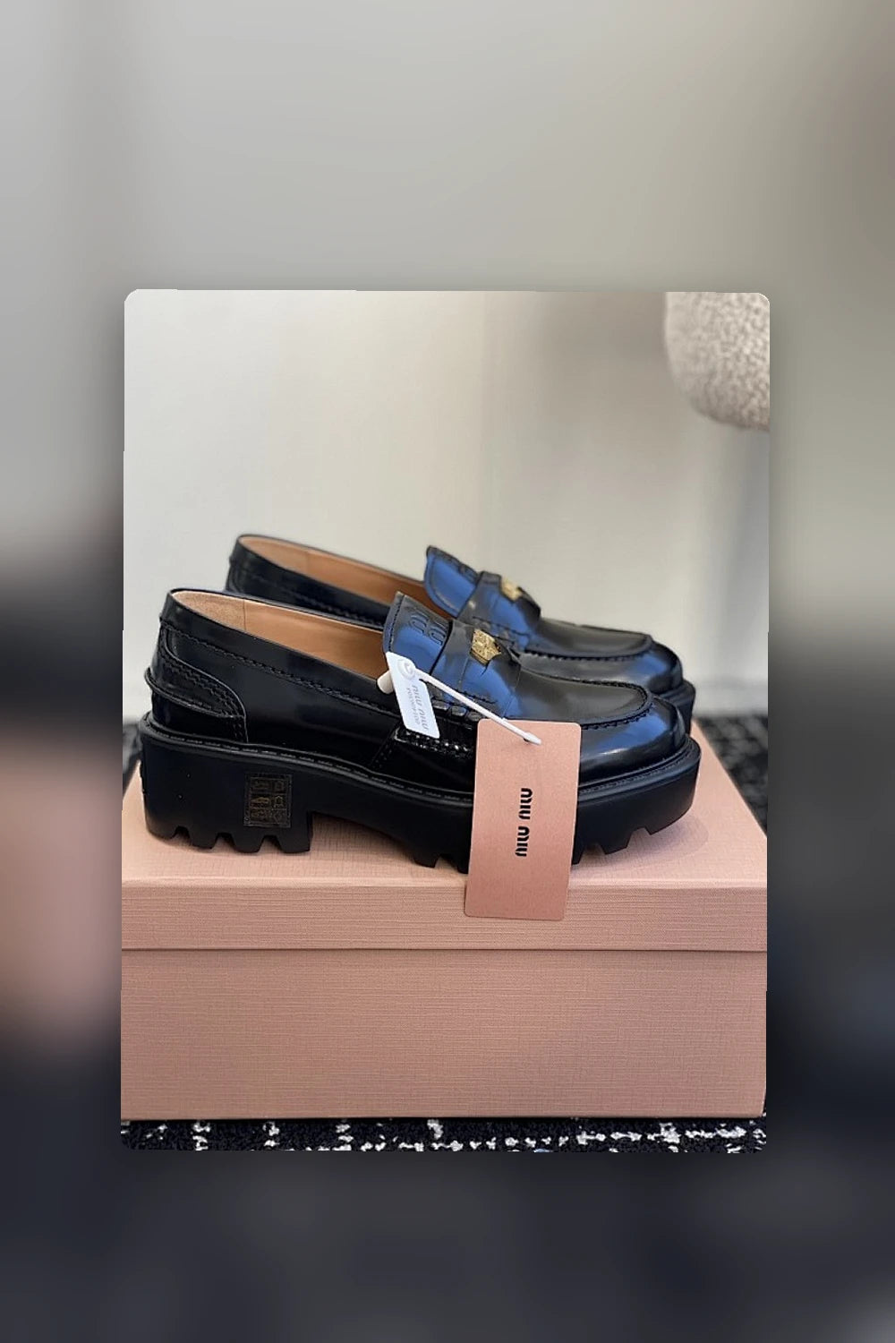 NB - MMU Women Shoes - 335