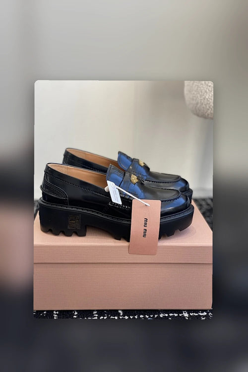 NB - MMU Women Shoes - 335
