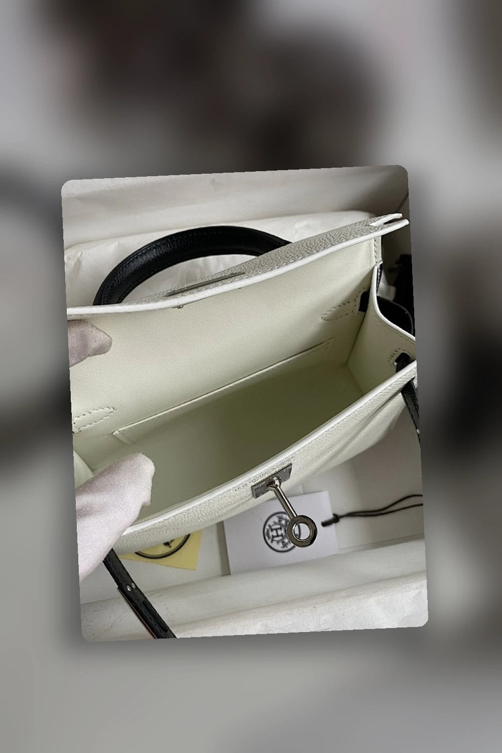 NB - HMS Bag - 1171