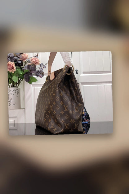 NB - LOV Bag - 1534