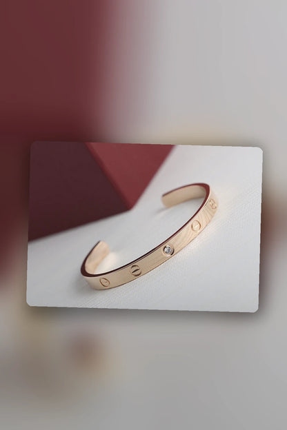 NB - CRA Jewelry - 075