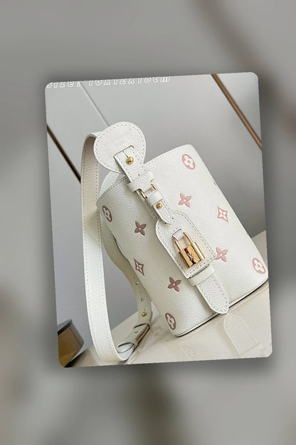 NB - LOV Bag - 657