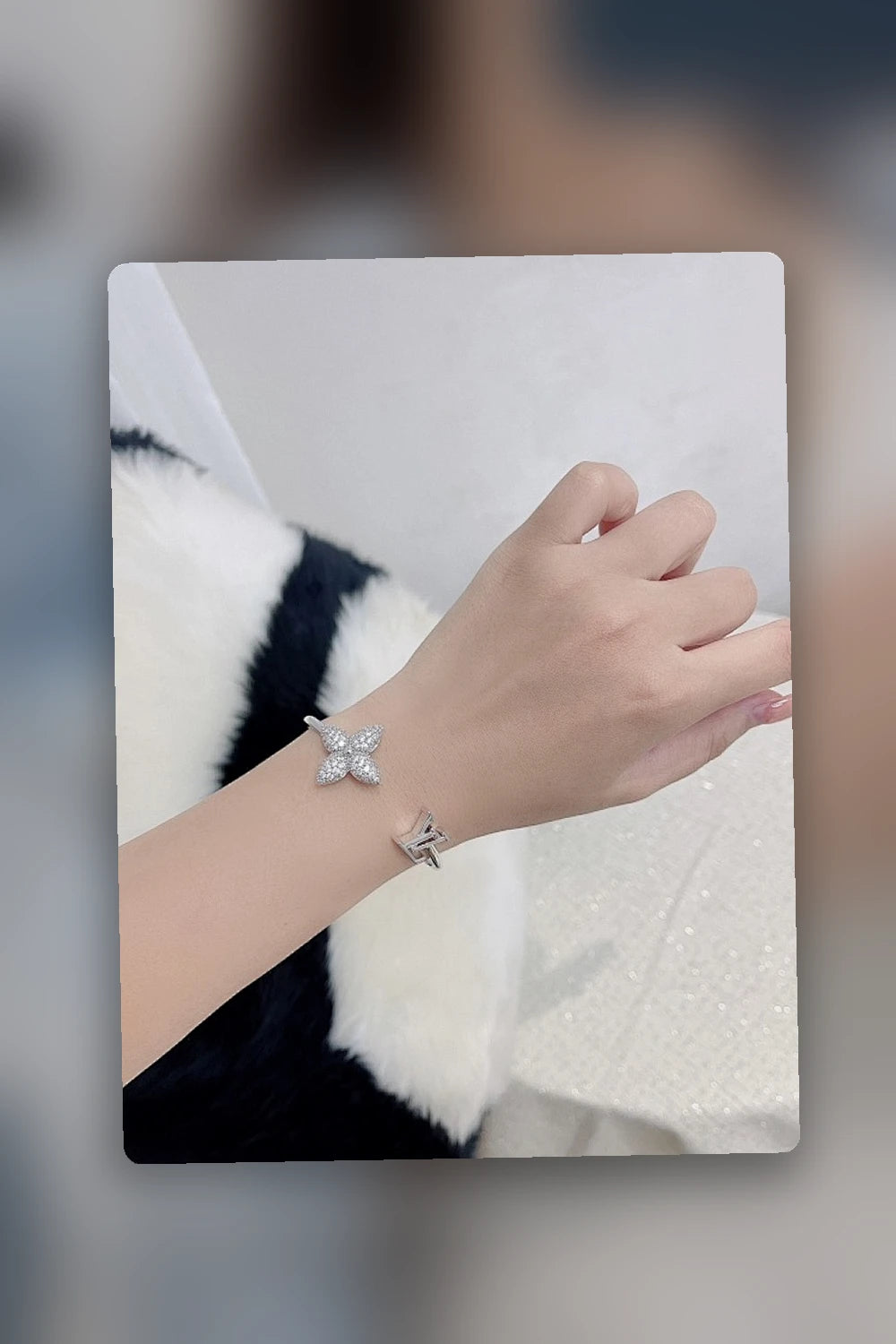 NB - LOV Jewelry - 012