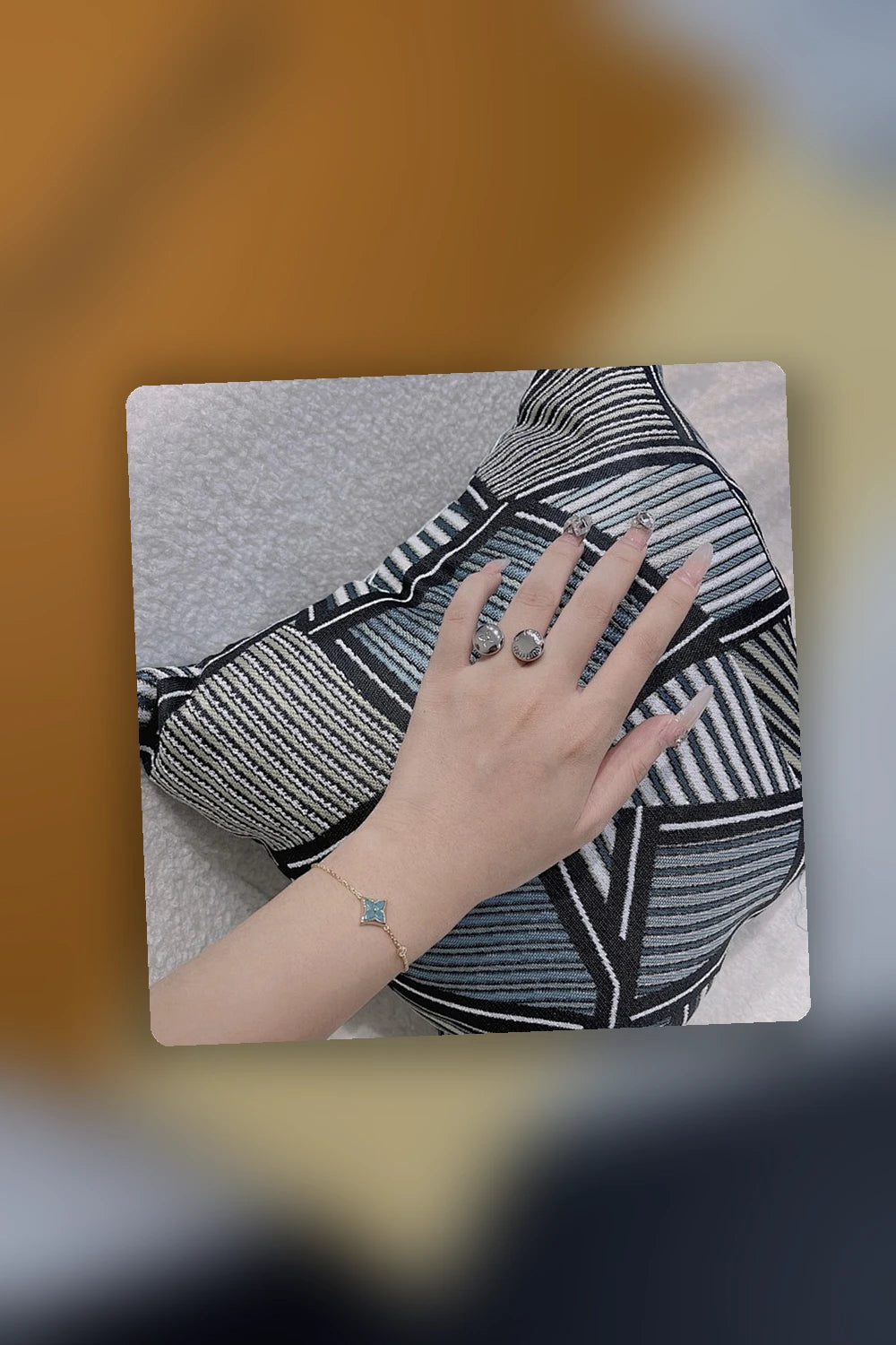 NB - LOV Jewelry - 049