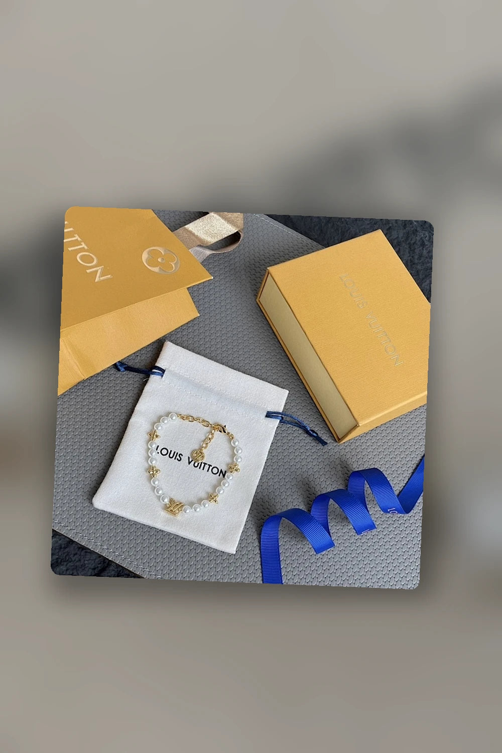 NB - LOV Jewelry - 822