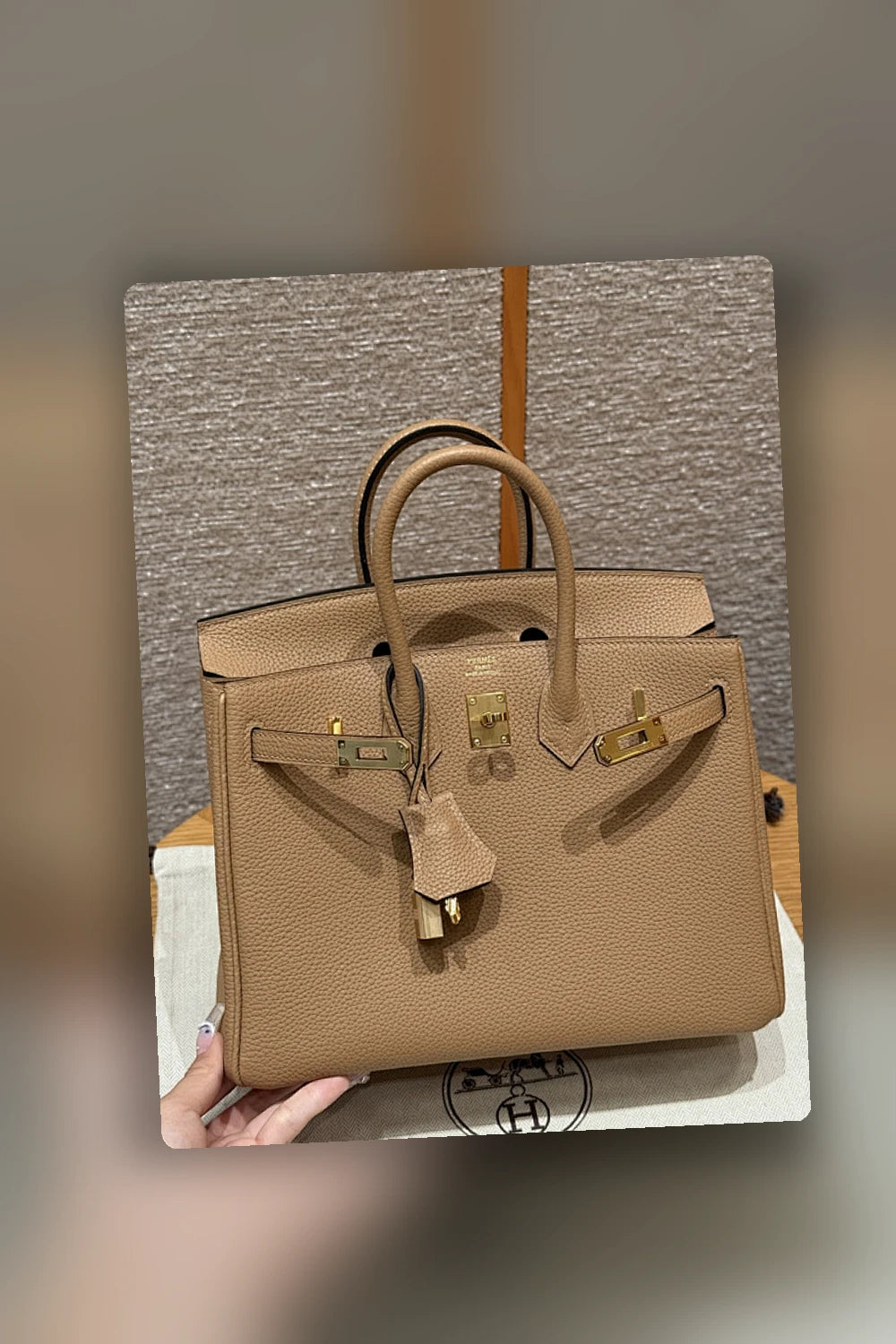 NB - HMS Bag - 1562