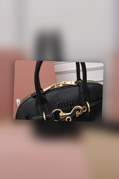 NB - MMU Bag - 082