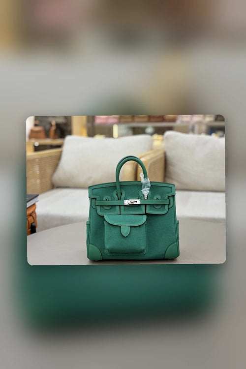 NB - HMS Bag - 1383