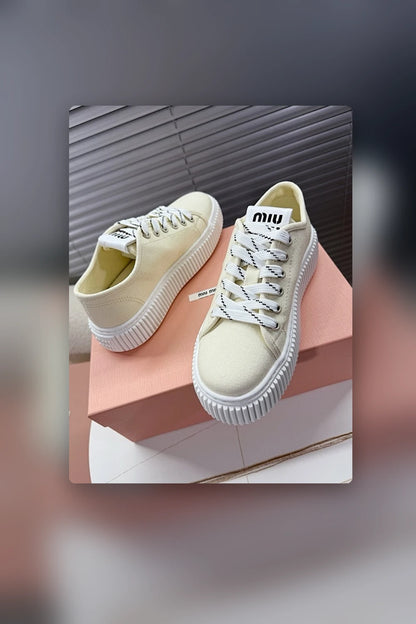 NB - MMU Women Shoes - 140