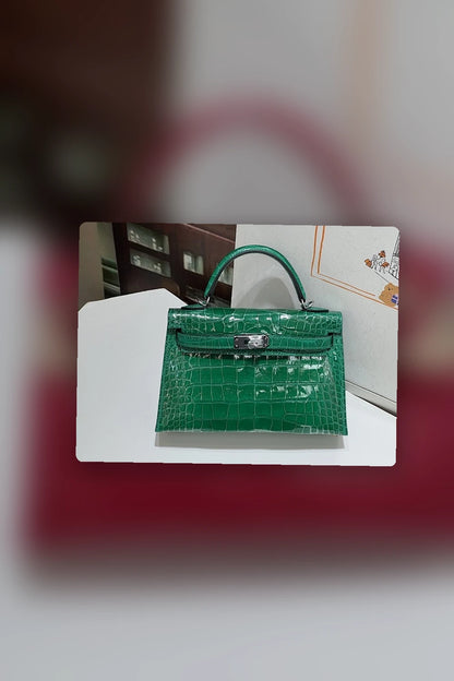 NB - HMS Bag - 648