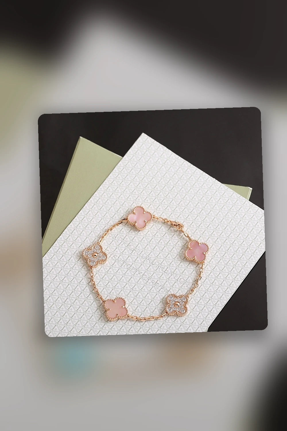 NB - VACA Jewelry - 585