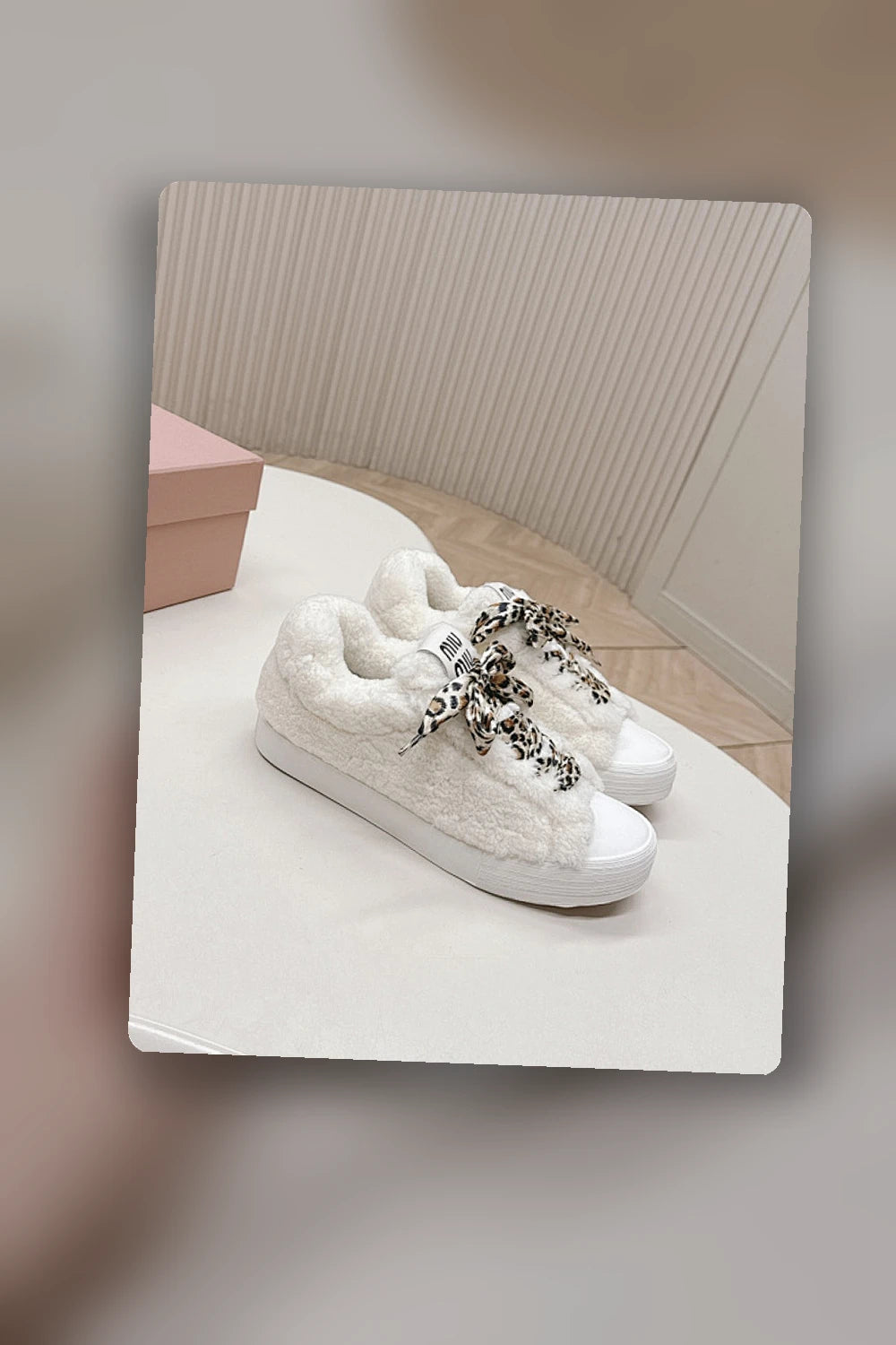 NB - MMU Women Shoes - 713