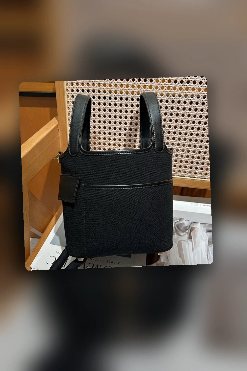 NB - HMS Bag - 106