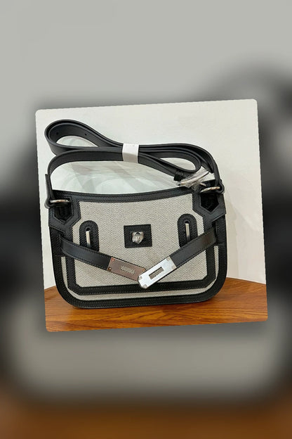 NB - HMS Bag - 1694