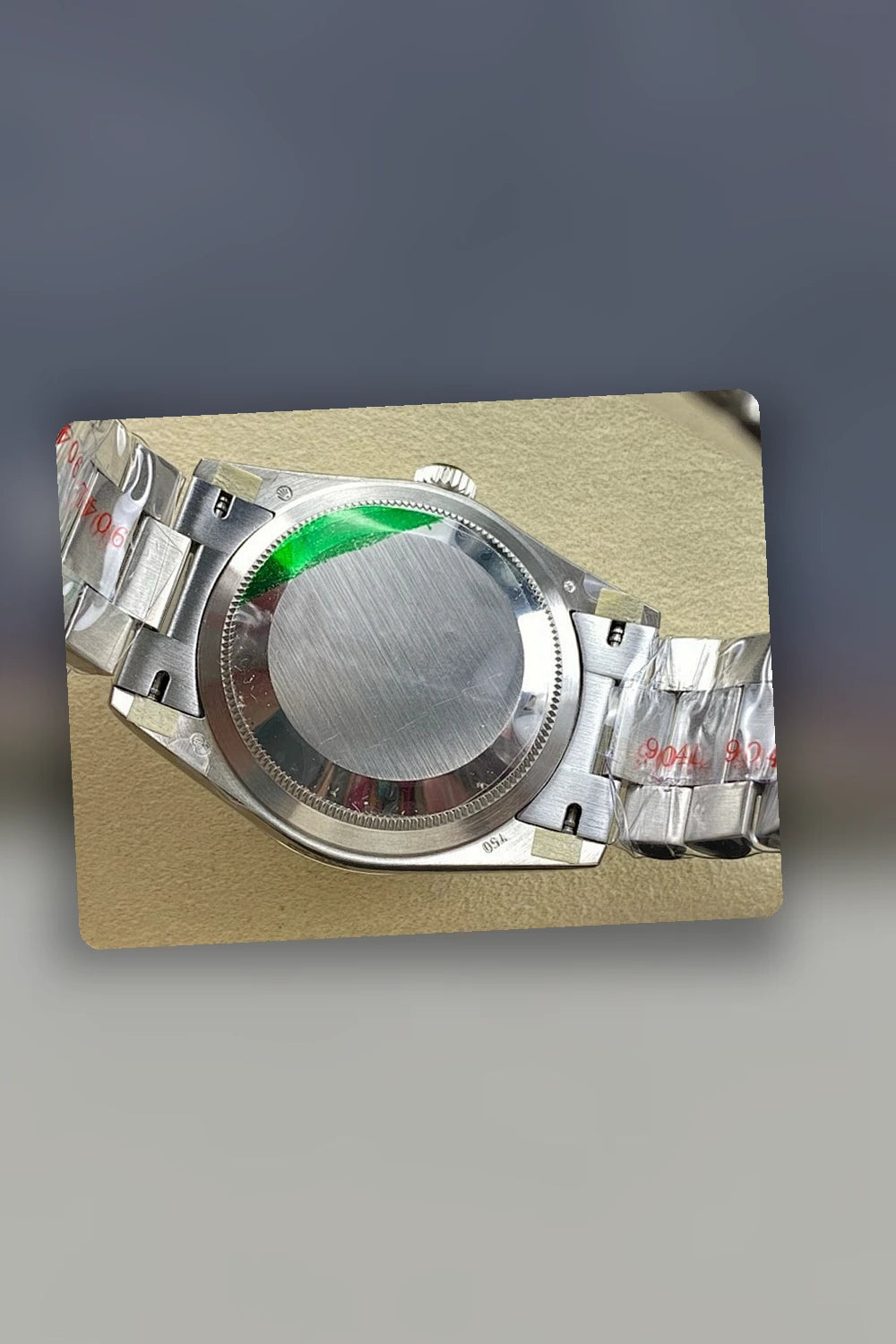 NB - Mix Watch - 085