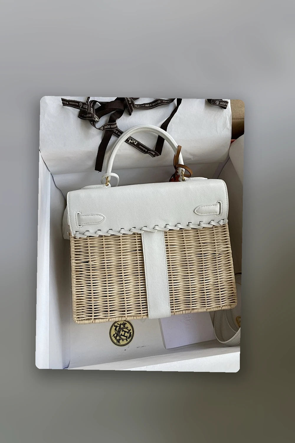 NB - HMS Bag - 1643