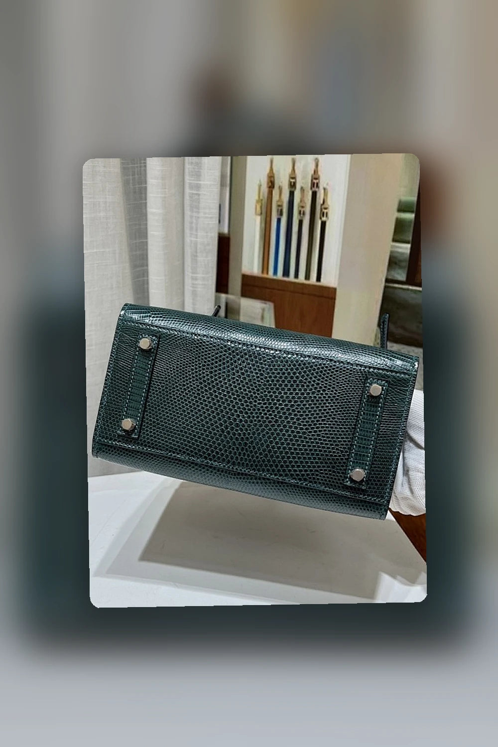 NB - HMS Bag - 674