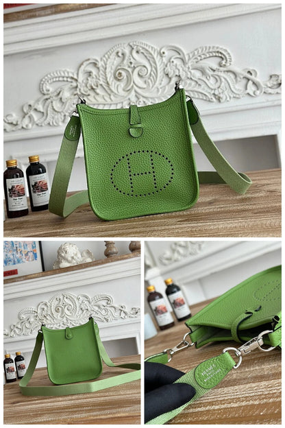 NB - HMS Bag - 1003